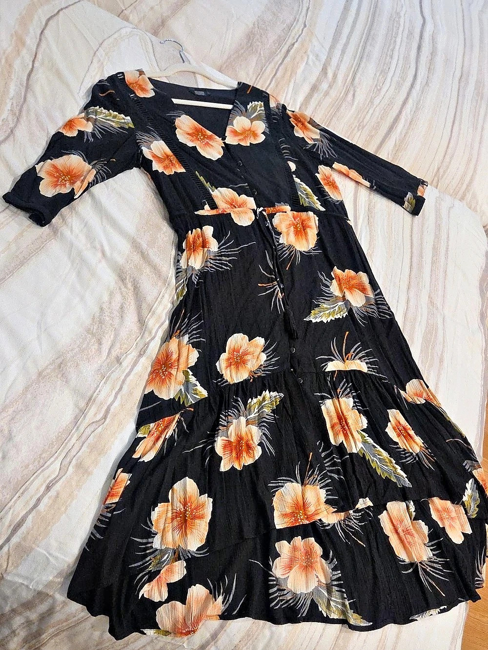 Volcom NWOT Floral Midi High Low Dress Size Large